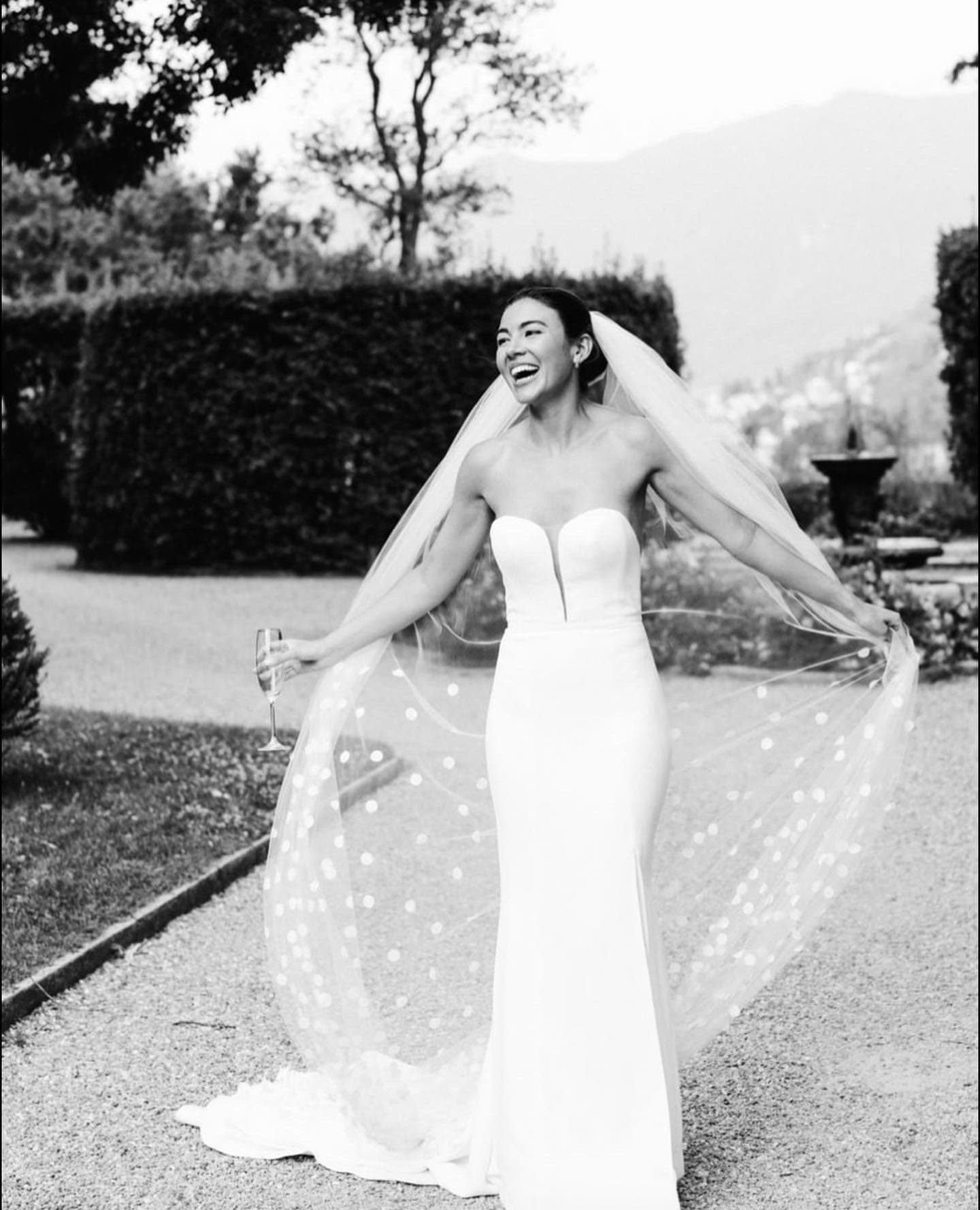 The Veil, Twirling